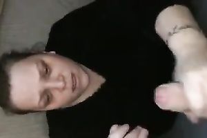 Brunette fattie gives hand to me and gets facialed