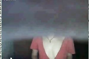 This doxy tries to attract me for sex showing her love muffins