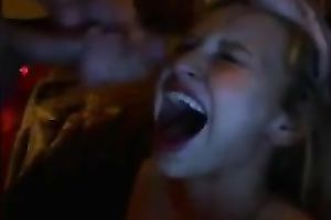 Sizzling sexy golden-haired college bimbo receives a valuable facial