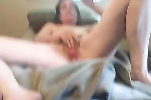 Visiting her coz this babe is always willing to engulf my large dark pecker