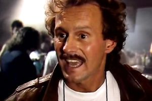 Sexy golden-haired chick sucks two hard dongs deepthroat. Male+Male+Female