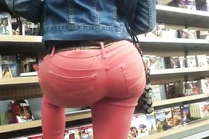 Don't you think that this butt in red jeans is outstanding?