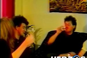 Blonde retro doxy in the car eating weenie and fucking