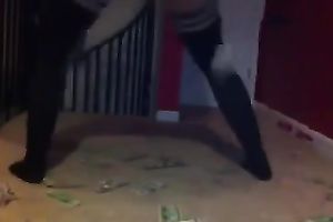 Stunning brunette shakes her massive captivating butt like a pro