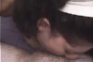 Enticing brunette hair slutwife with great skinny body gives irrumation