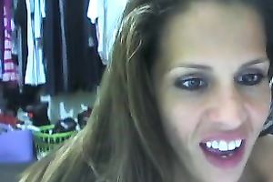 Playful web camera model flashes her pantoons and masturbates for me