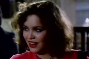 Dark-haired skank allows males to finger her wet crack outdoors