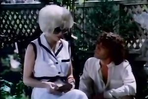 Dark-haired skank allows males to finger her wet crack outdoors