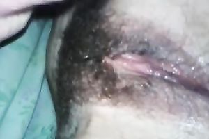 My girlfriend acquires stronger orgasms when I take up with the tongue her twat