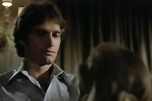 Lesutful blonde chick receives naked and flashes her appetizing tits