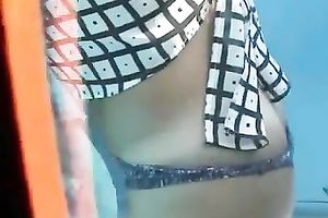 Russian milf flashes her muff and mangos in hidden webcam clip