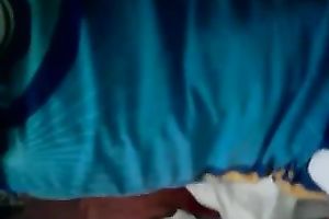 Dyed hair white slut shows her snatch with a hairbrush on web camera