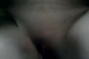 Dyed hair white slut shows her snatch with a hairbrush on web camera