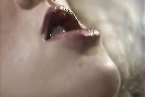 Cocky buddy makes breathtaking blond groan loud on the couch