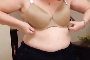 BBW cheating wife just likes playing with her big moist love muffins in front of me