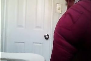 This mother I'd like to fuck has an extremely hawt butt and that fascinating bum makes me thirsty