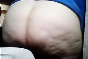 This mother I'd like to fuck has an extremely hawt butt and that fascinating bum makes me thirsty