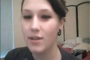 Webcam solo with my ex GF demonstrating her lengthy pierced tongue