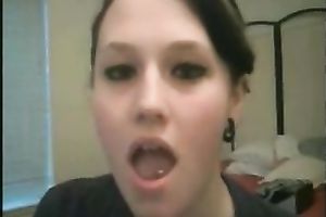 Webcam solo with my ex GF demonstrating her lengthy pierced tongue
