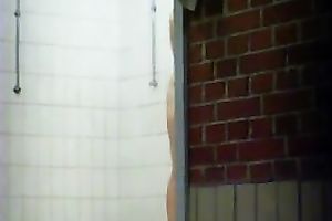 I am such an dark hole and I love to spy on worthwhile looking chicks