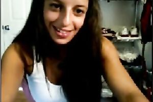 Sexy dark brown with fantastic melons knows her job well