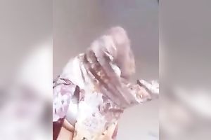 Chubby Indian nympho just loves playing with her bawdy cleft