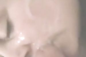 Blowing my boss after work and getting facial on livecam