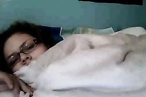 I am a spoiled big beautiful woman babe and I love playing with my plump cookie