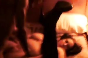 This young man's large black knob perfectly suits my sexual wishes