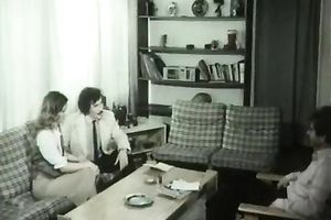 Prurient doxy receives her fur pie worked over in missionary position