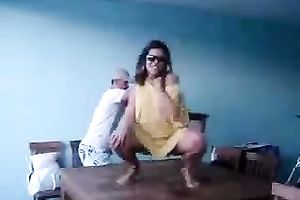 Seductive Hispanic playgirl is shaking her arse in a lewd manner