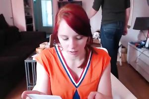 Red-haired nympho knows how to make her online viewers