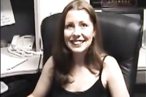 Just my colleague ally goes down for a amiable fellatio