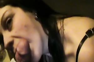 Raven haired slut knows how to give astounding head