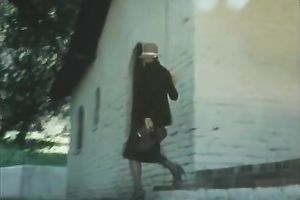 A strict milf catches a lascivious pair outdoors on the bench