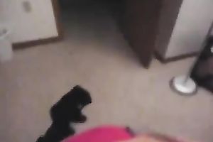 White babe is blowing my giant dark knob like a super qualified doxy