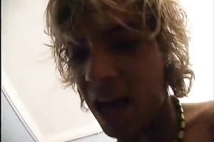 Hot FFM video with 2 aged strumpets sharing a dick