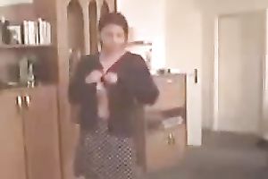 Do u mind if I striptease for u on webcam chat episode