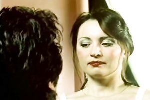 White kinky sweetheart who can't live without big and lengthy weenies in her throat