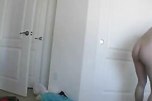 My red-haired girlfriend shows her well-shaped wazoo to me