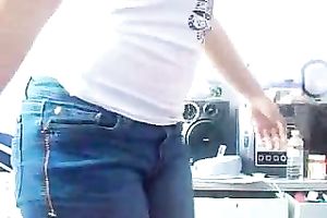 Amateur legal age teenager disrobes and twerks in front of a livecam