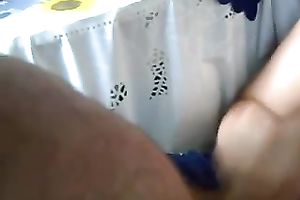 Mature dark brown shows her blow job and titjob skills to me