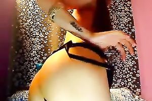 Fucktastic web camera playgirl with lean body flirts and masturbates