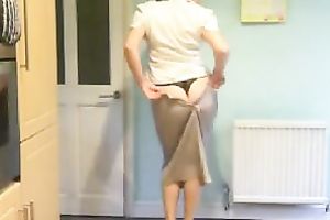 Busty aged wife flashes her big love muffins and corpulent slit