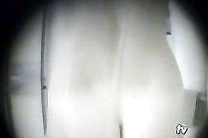 I actually like seeing my large boobed girlfriend showering