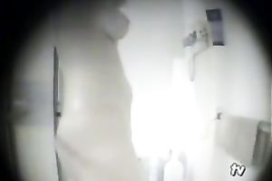 I actually like seeing my large boobed girlfriend showering