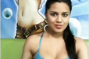Cute Indian breasty hottie shows off her titties on web camera