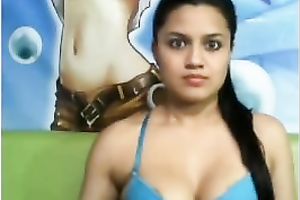Cute Indian breasty hottie shows off her titties on web camera