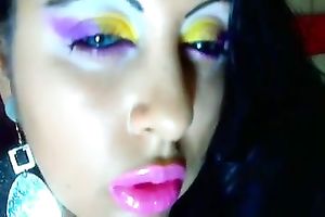 I am an experienced livecam model and I never fail to put on a wonderful show