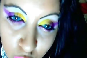 I am an experienced livecam model and I never fail to put on a wonderful show